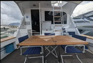 Thumbnail von Hatteras 50 Convertible