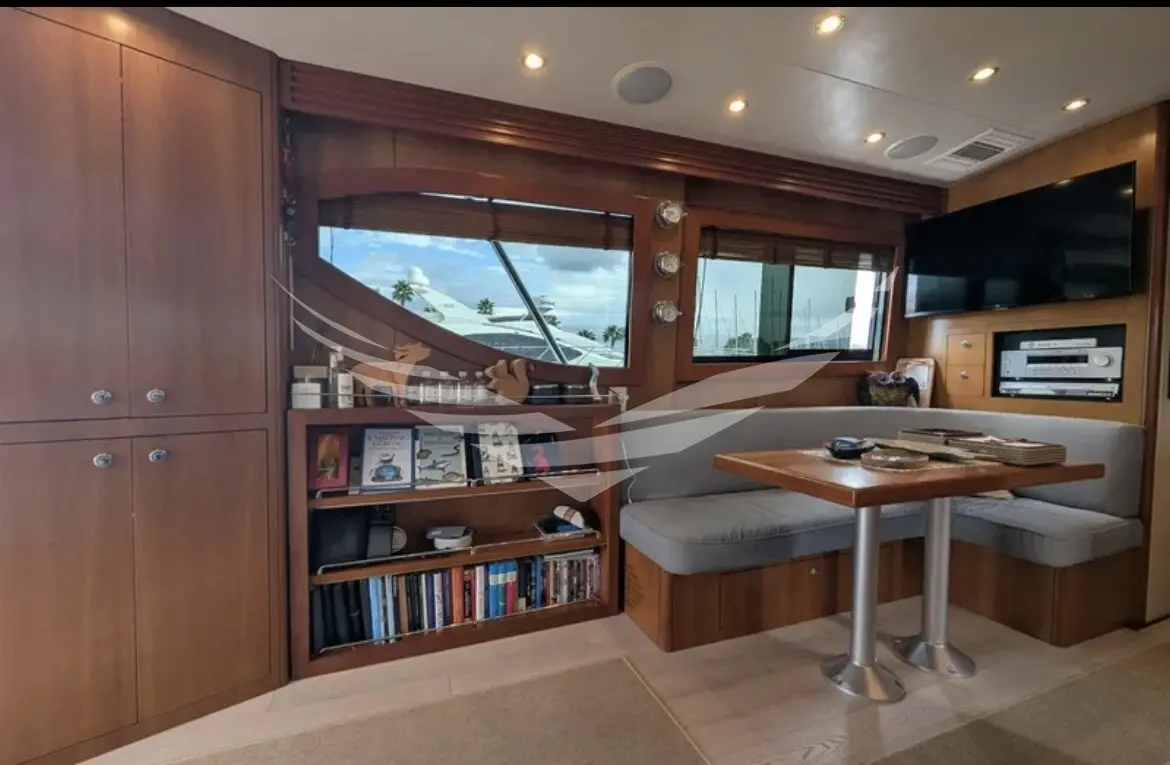 Thumbnail von Hatteras 50 Convertible