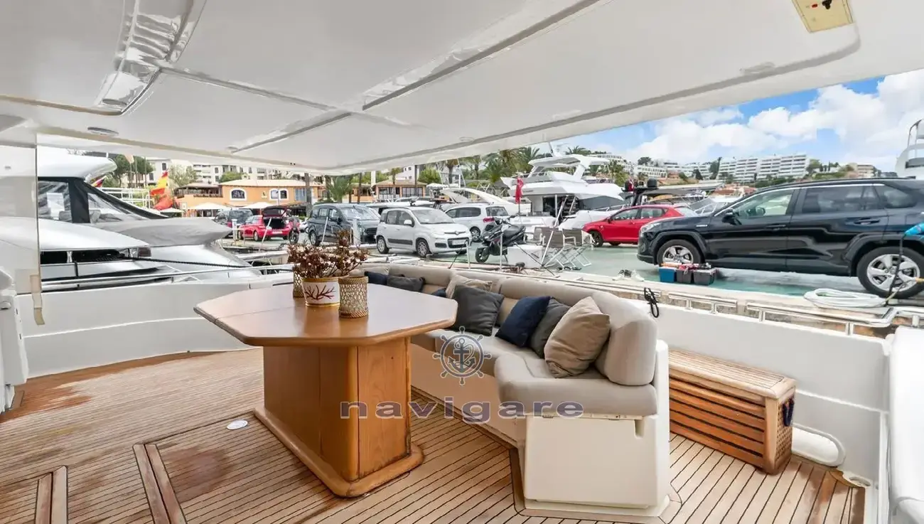 Thumbnail von Ferretti Yachts 810