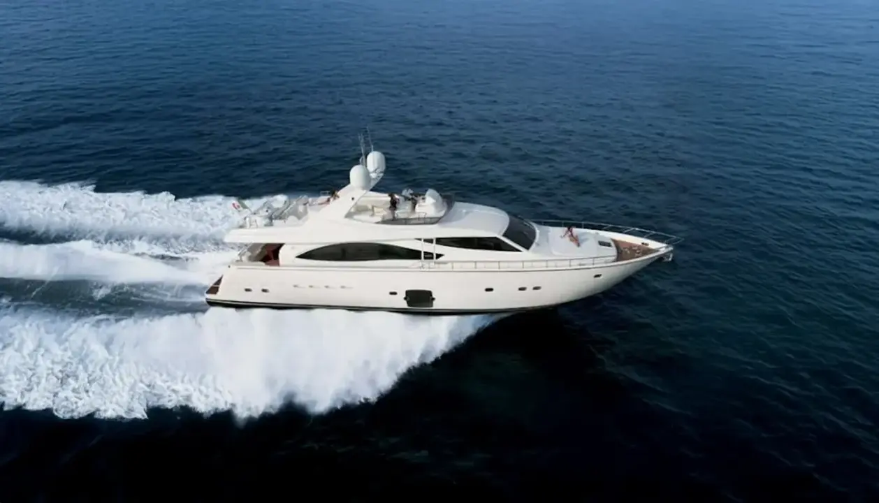 Ferretti Yachts 830 FERRETTI YACHTS 830