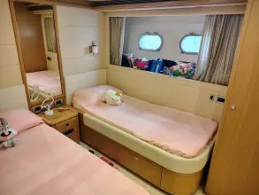 Thumbnail von Ferretti Yachts 830 FERRETTI YACHTS 830