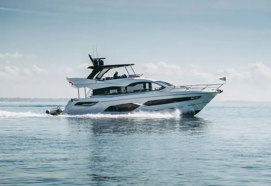 Sunseeker Manhattan 68 CAYETANO