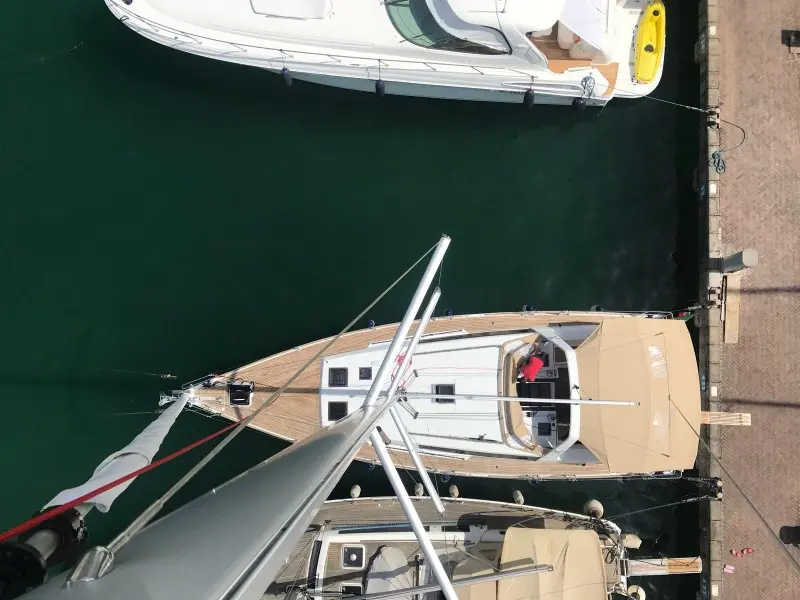 Thumbnail von Beneteau Oceanis 45