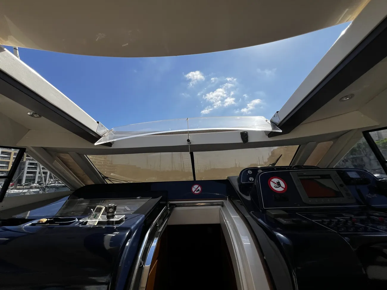 Thumbnail von Cayman 58 WA