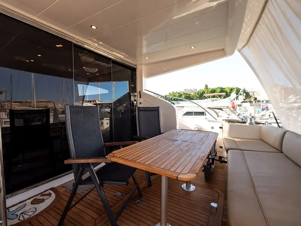 Thumbnail von Princess 62 STELLAR II