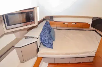 Thumbnail von Tiara Yachts 43LS