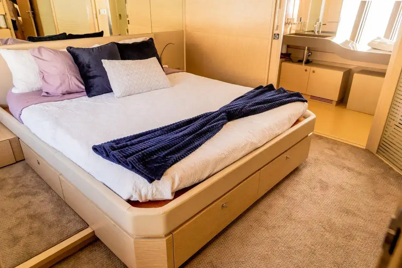 Thumbnail von Ferretti Yachts 720