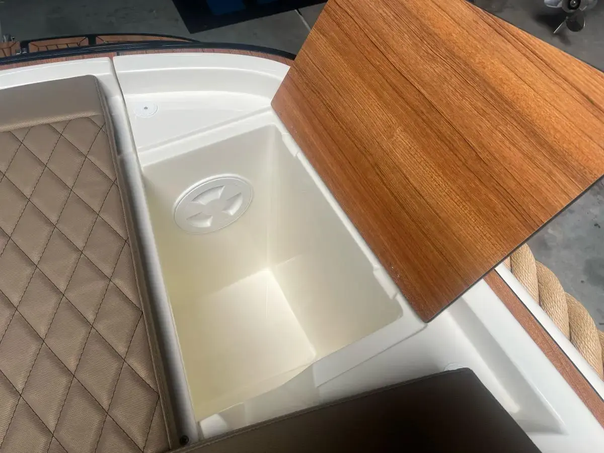 Oudhuijzer 740 Tender Oud Huijzer 740 Tender