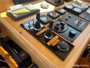 Thumbnail von Pilot 44