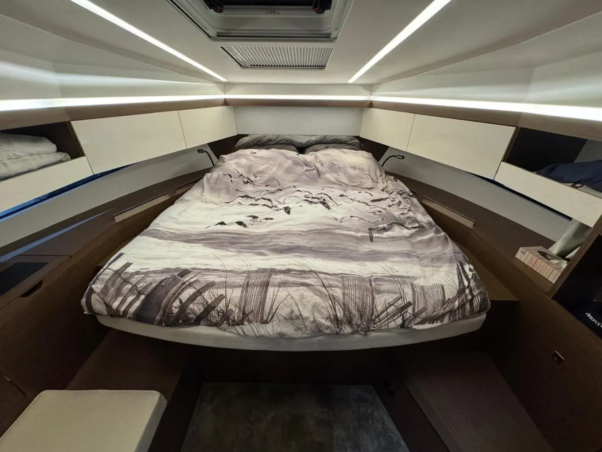 Thumbnail von Jeanneau NC 37 JEANNEAU NC37 met slechts 87 uur!