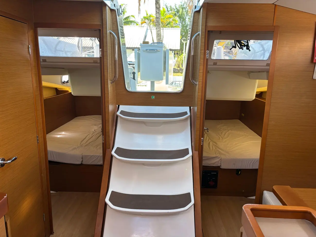 Thumbnail von Jeanneau Sun Odyssey 440 HYPNAUTIZED