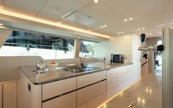 Thumbnail von Sunreef Yachts 69 THOR