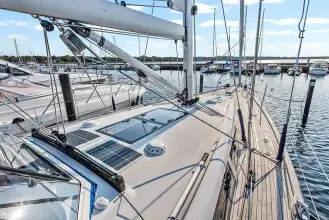 Thumbnail von Hallberg-Rassy 400