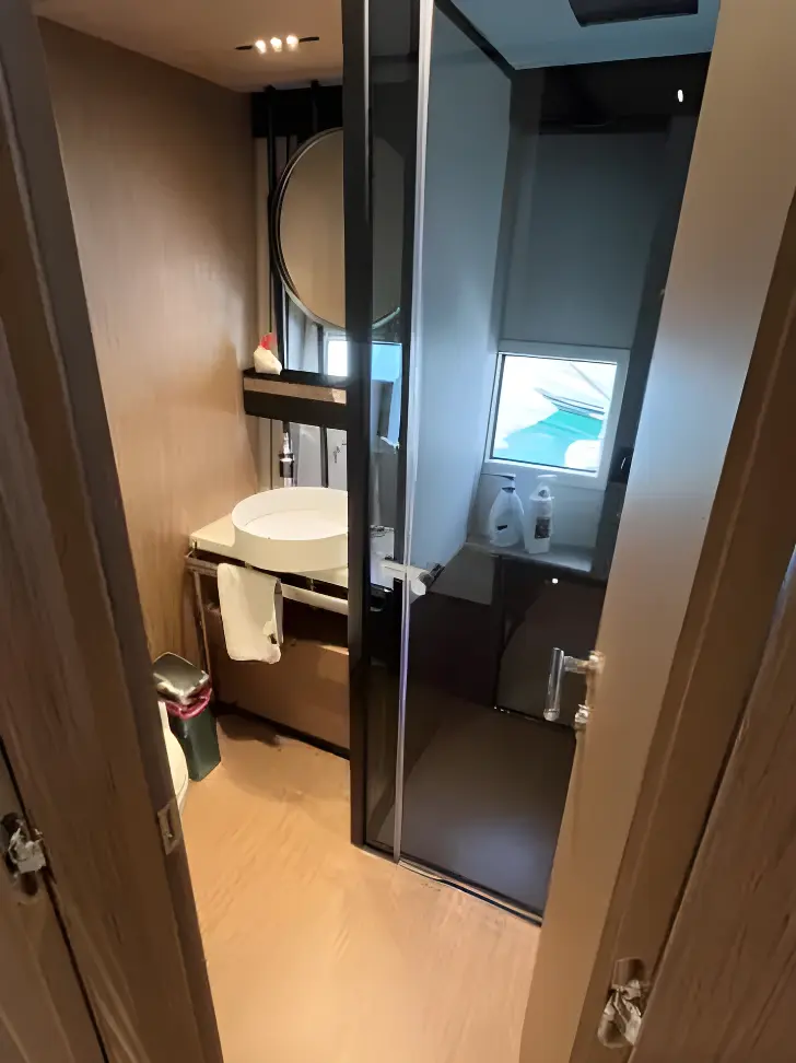 Thumbnail von Ferretti Yachts 720 LEME