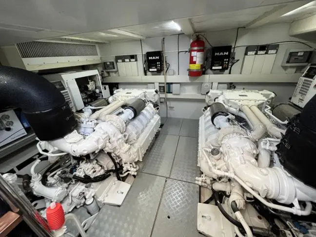 Thumbnail von Ferretti Yachts 720 LEME