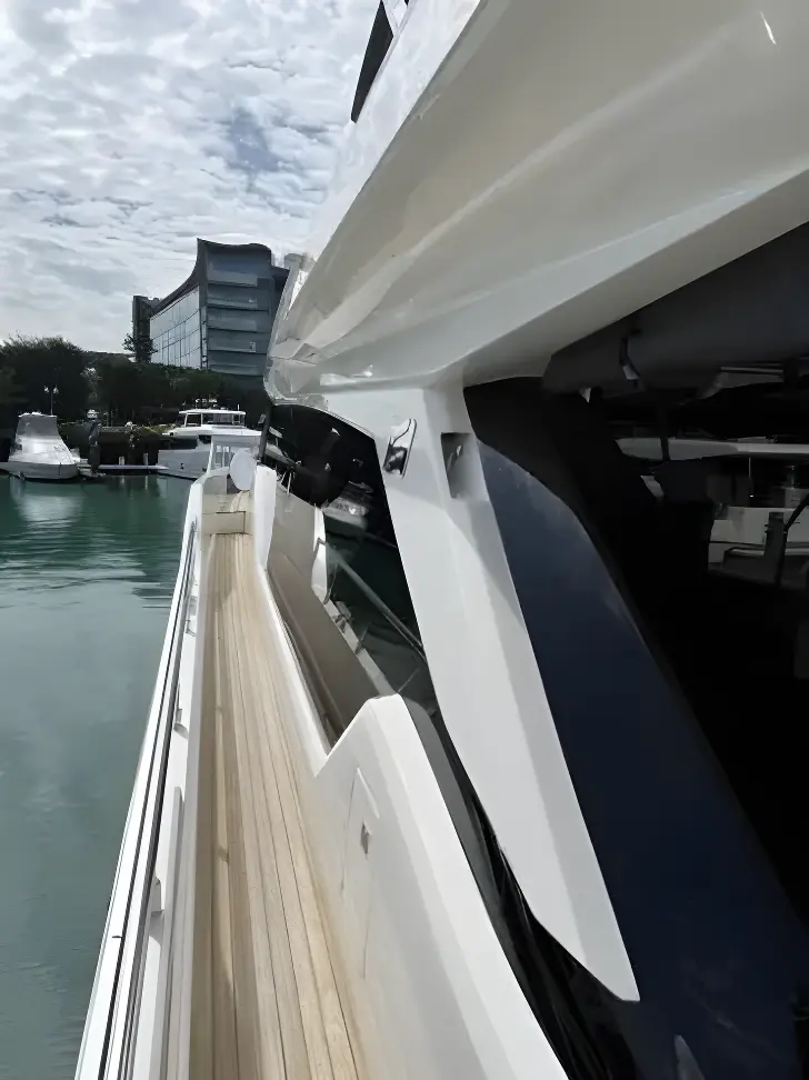 Thumbnail von Ferretti Yachts 720 LEME