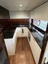 Thumbnail von Sunseeker 76 Yacht n/a