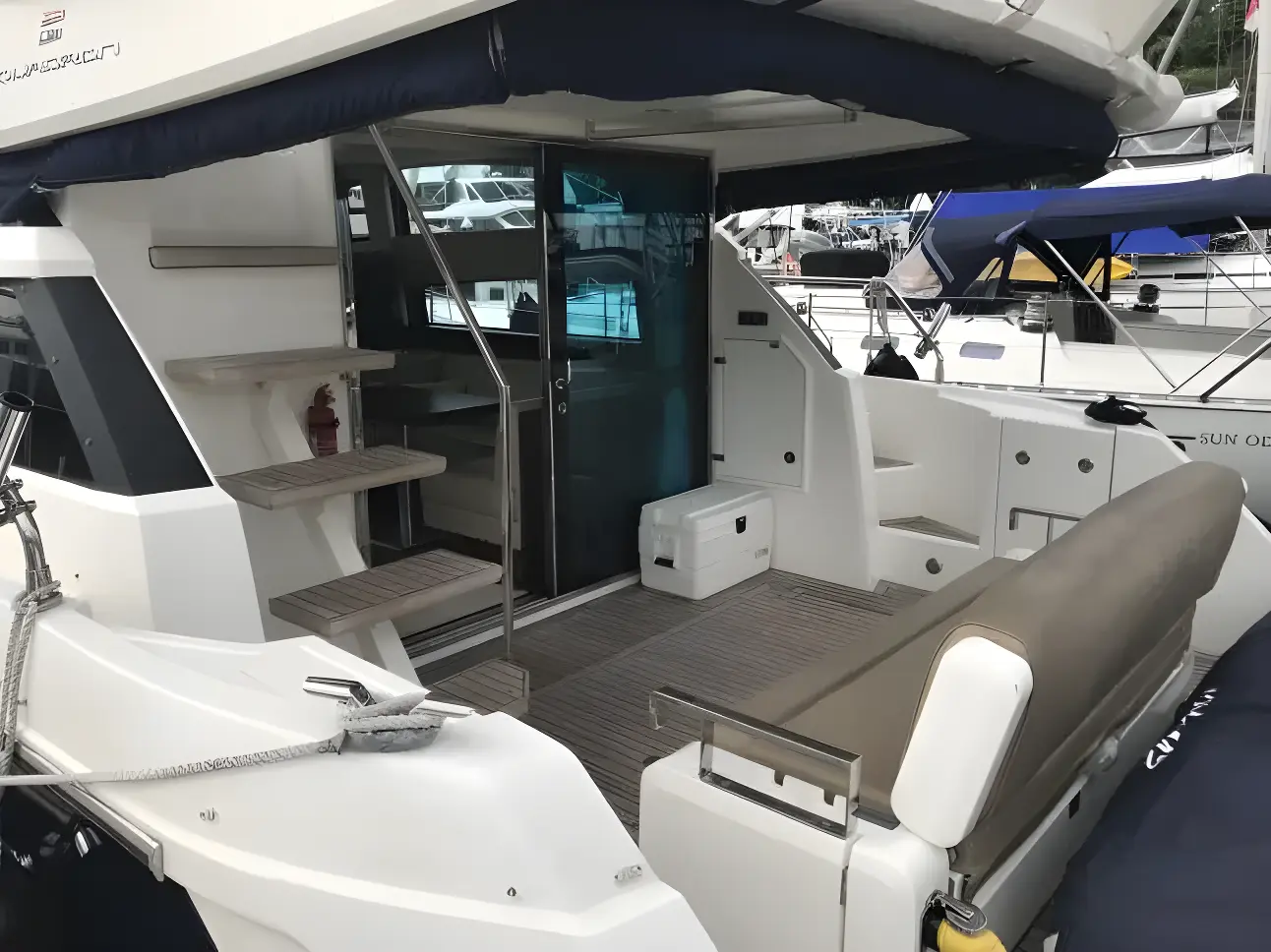 Thumbnail von Fairline Squadron 42 n/a