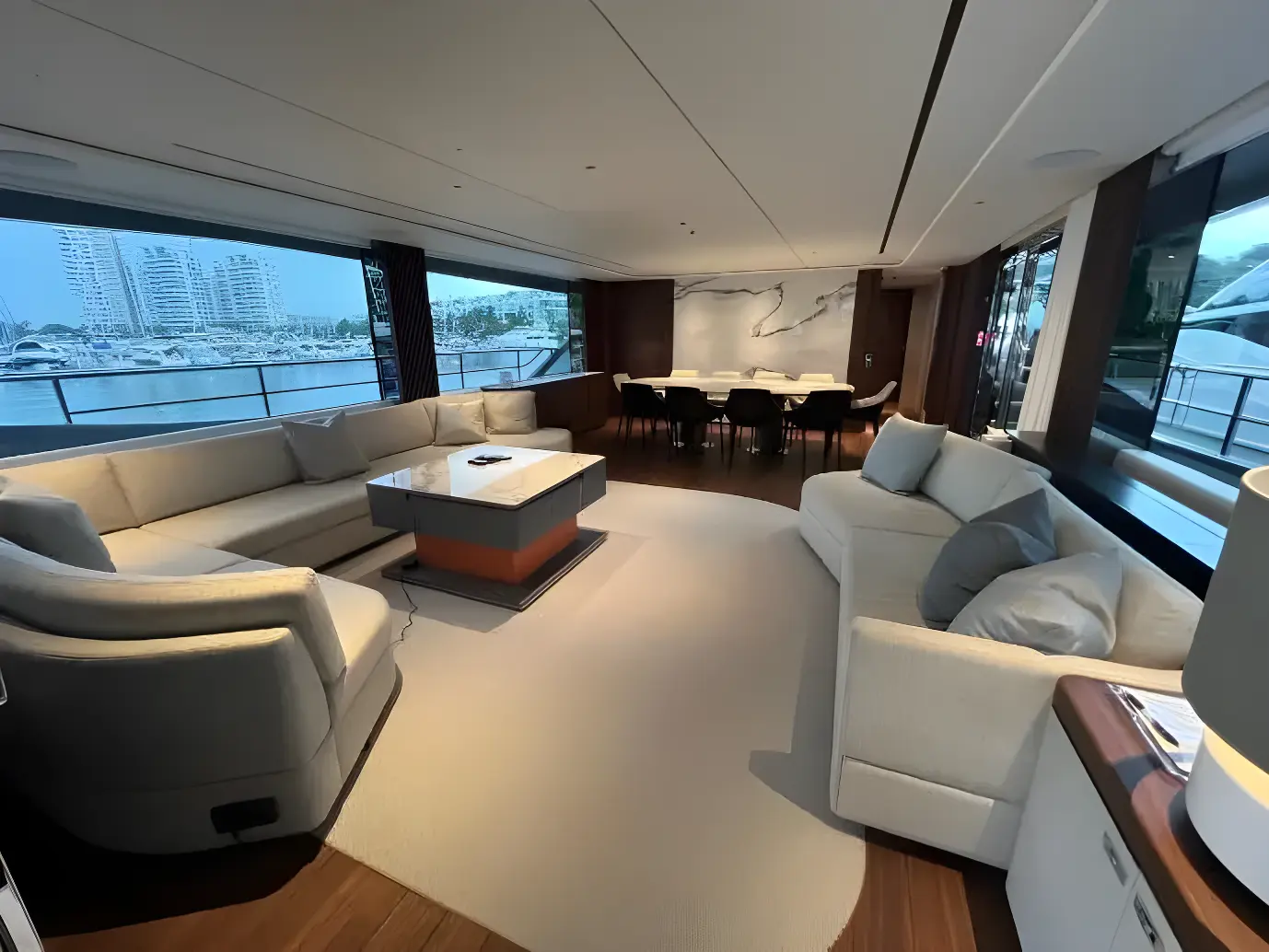 Thumbnail von Princess Y95 ROVAL