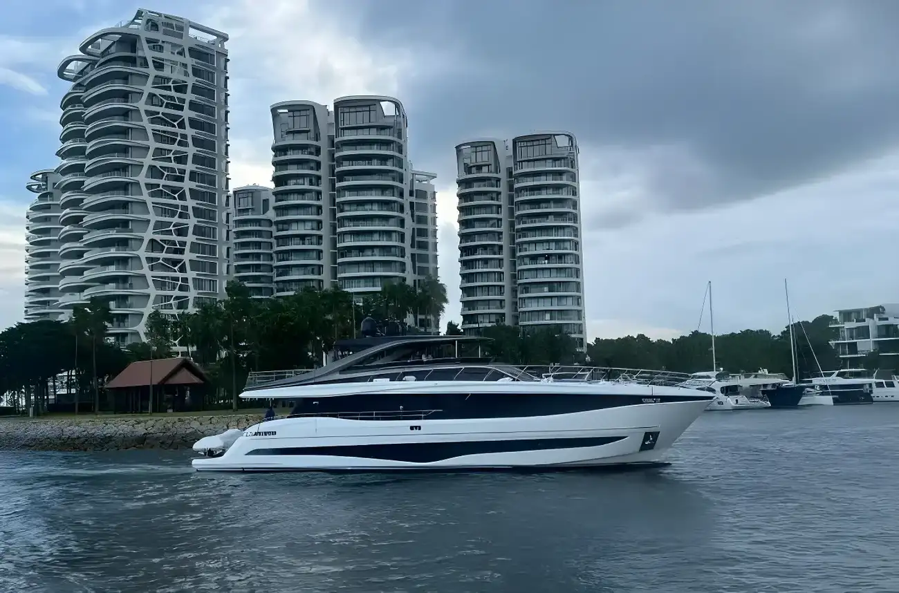 Thumbnail von Princess Y95 ROVAL