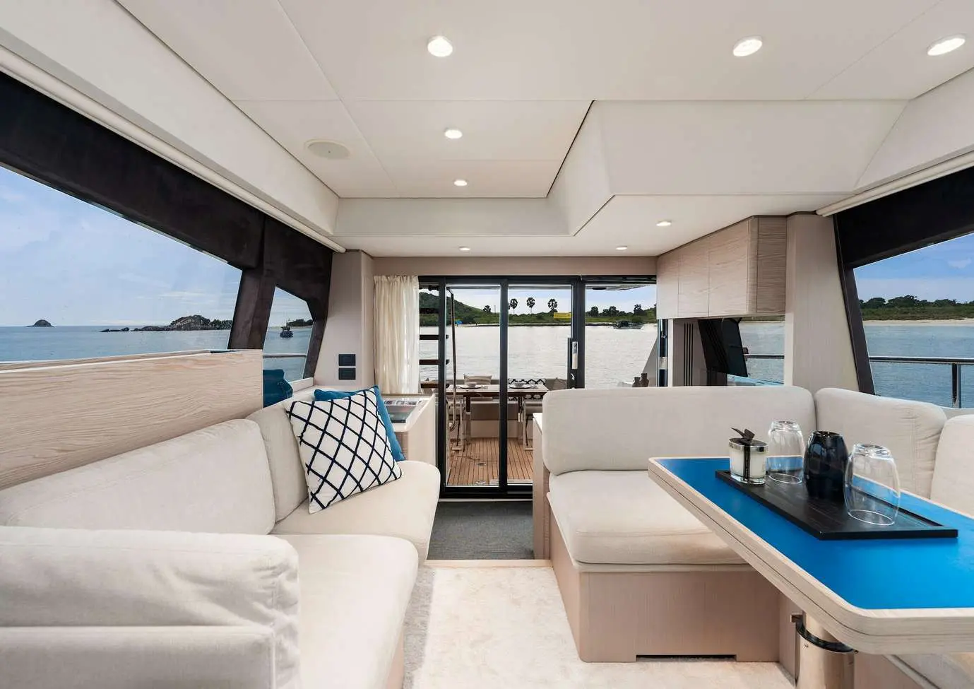 Thumbnail von Ferretti Yachts 500 FY500