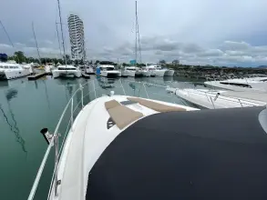 Thumbnail von Meridian 441 Sedan Lanlaa