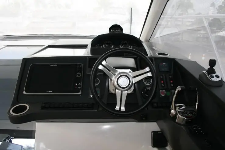 Thumbnail von Princess V39 ANFIELD