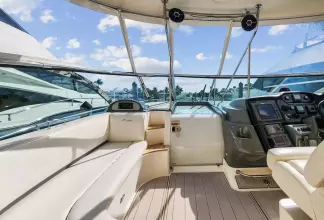 Thumbnail von Cruisers Yachts 520 Express