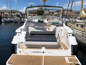 Thumbnail von Regal Sportyacht 3760 Mi Abi II