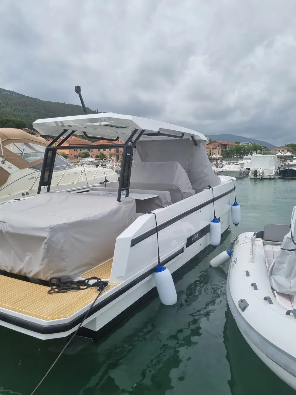 Thumbnail von De Antonio Yachts D32