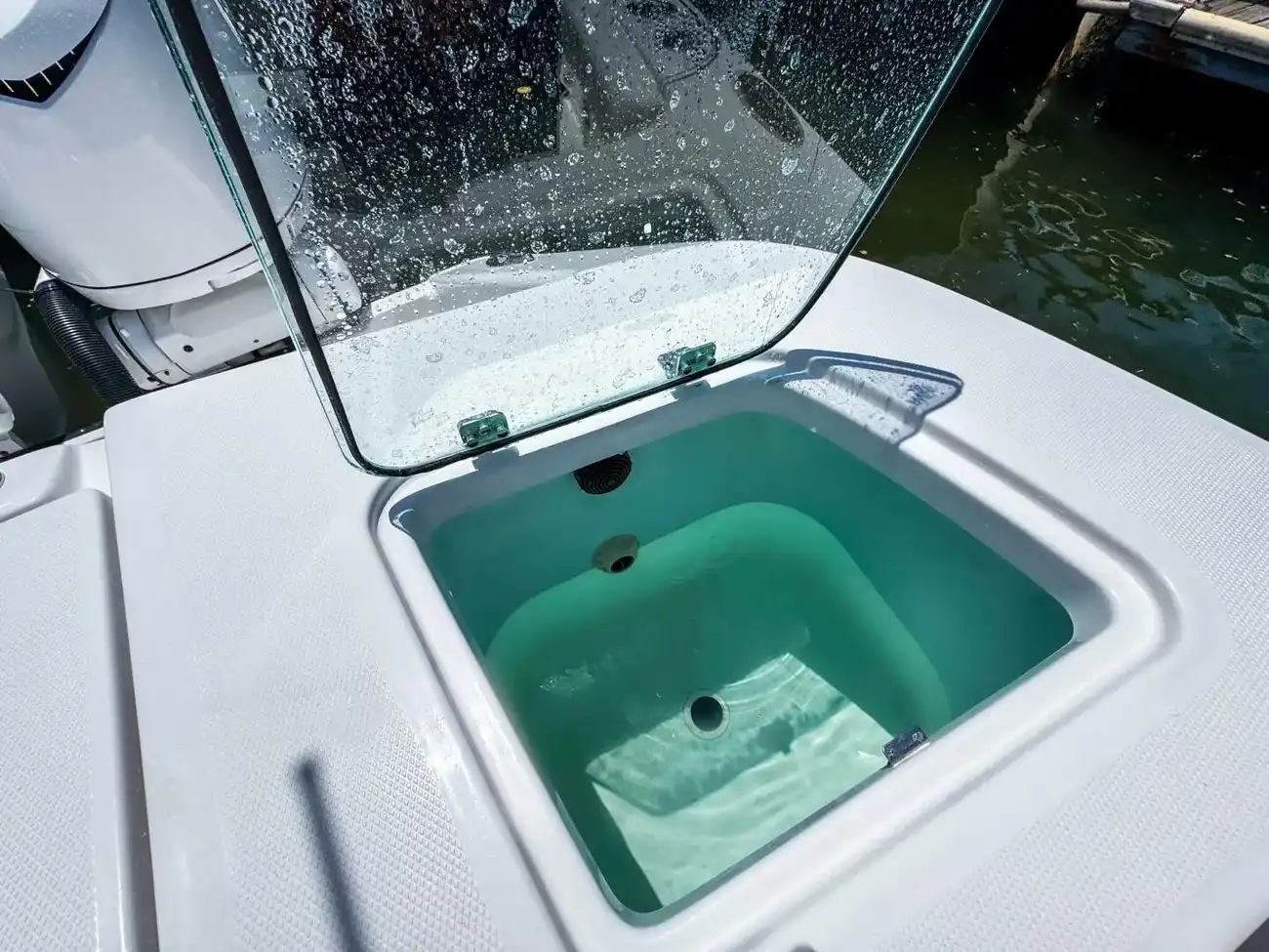 Thumbnail von Edgewater 370 CC