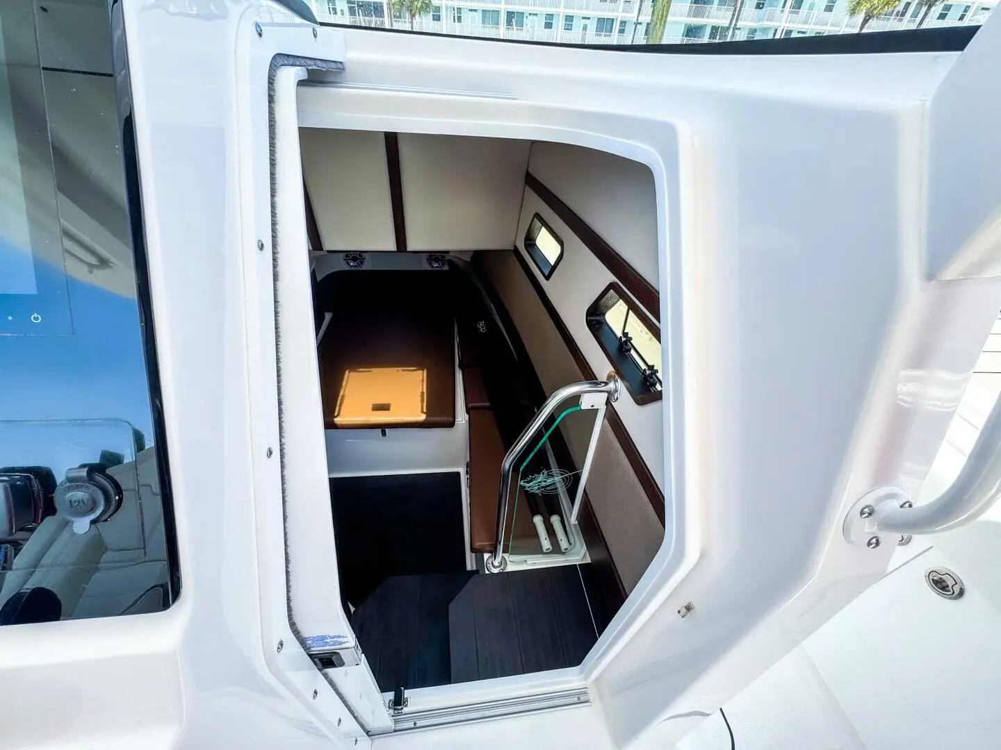 Thumbnail von Edgewater 370 CC