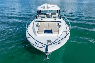 Thumbnail von Boston Whaler 405 Conquest