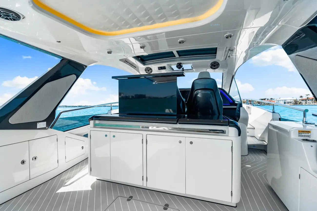 Thumbnail von Azimut 48