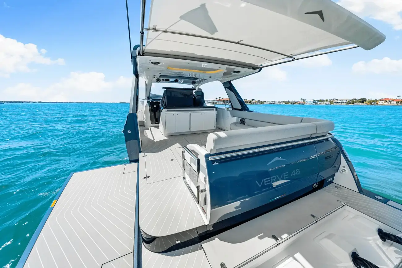 Thumbnail von Azimut 48