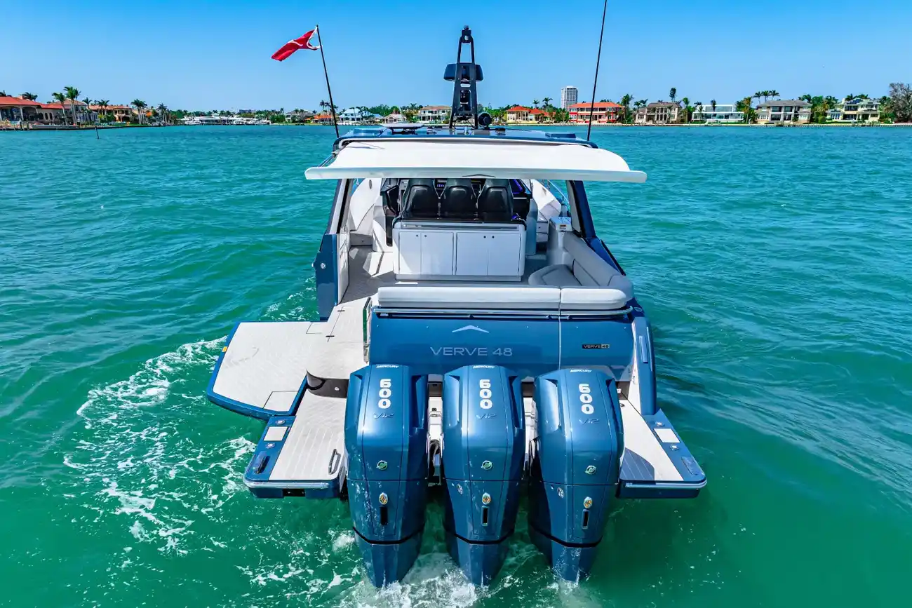 Thumbnail von Azimut 48