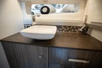 Thumbnail von Sea Ray SLX 400 Outboard