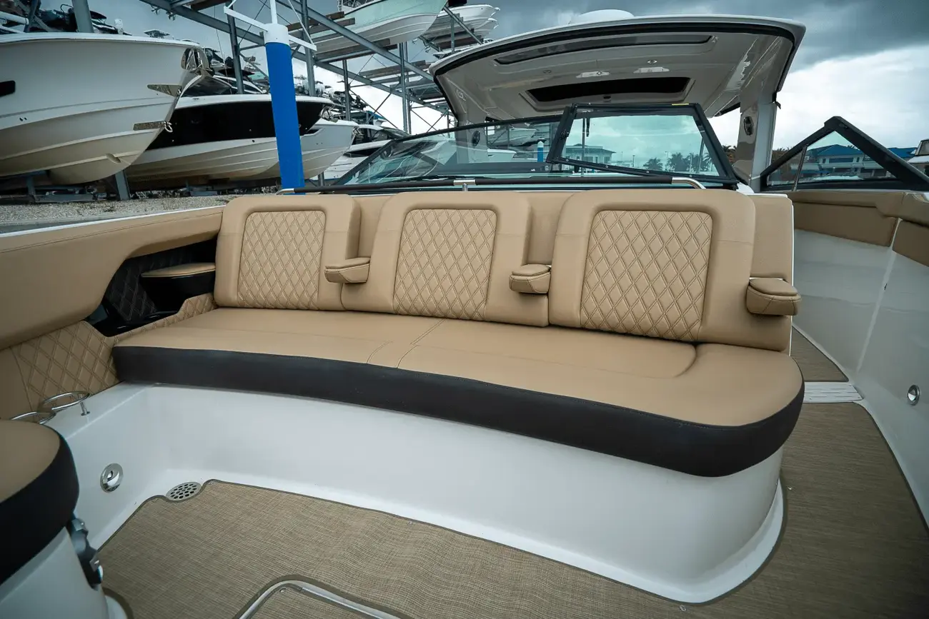 Thumbnail von Sea Ray SLX 400 Outboard