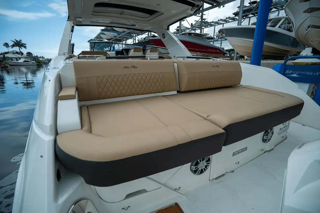 Thumbnail von Sea Ray SLX 400 Outboard