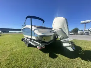 Thumbnail von Sea Ray SDX 270 Outboard