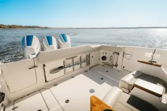 Thumbnail von Boston Whaler 360 Outrage