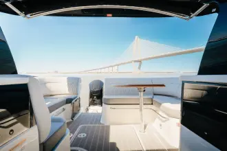 Thumbnail von Sea Ray 370 Sundancer