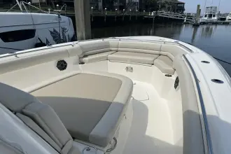 Thumbnail von Boston Whaler 330 Outrage