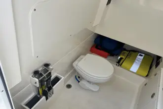 Thumbnail von Boston Whaler 330 Outrage