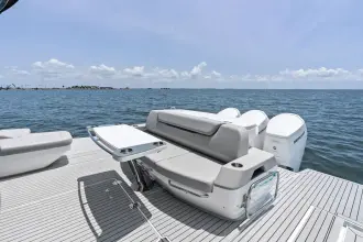 Thumbnail von Cruisers Yachts 50 GLS OB