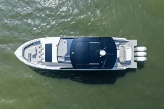 Thumbnail von Cruisers Yachts 50 GLS OB