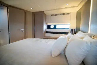 Thumbnail von Azimut S6