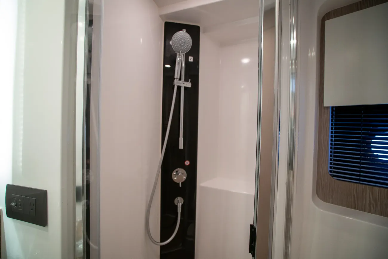 Thumbnail von Azimut S6