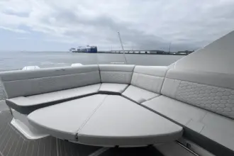 Thumbnail von Sea Ray 320 Sundancer Outboard