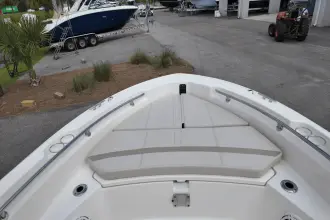 Thumbnail von Boston Whaler 220 Dauntless